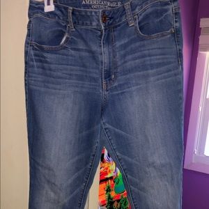 AMERICAN EAGLE SKINNY BLUE JEANS